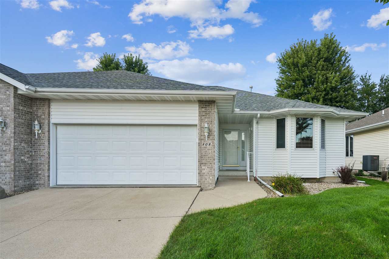 808 Winterberry Place NE Cedar Rapids IA 52402