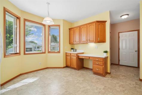 808 Winterberry Place NE Cedar Rapids IA 52402