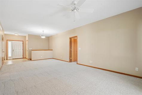 808 Winterberry Place NE Cedar Rapids IA 52402