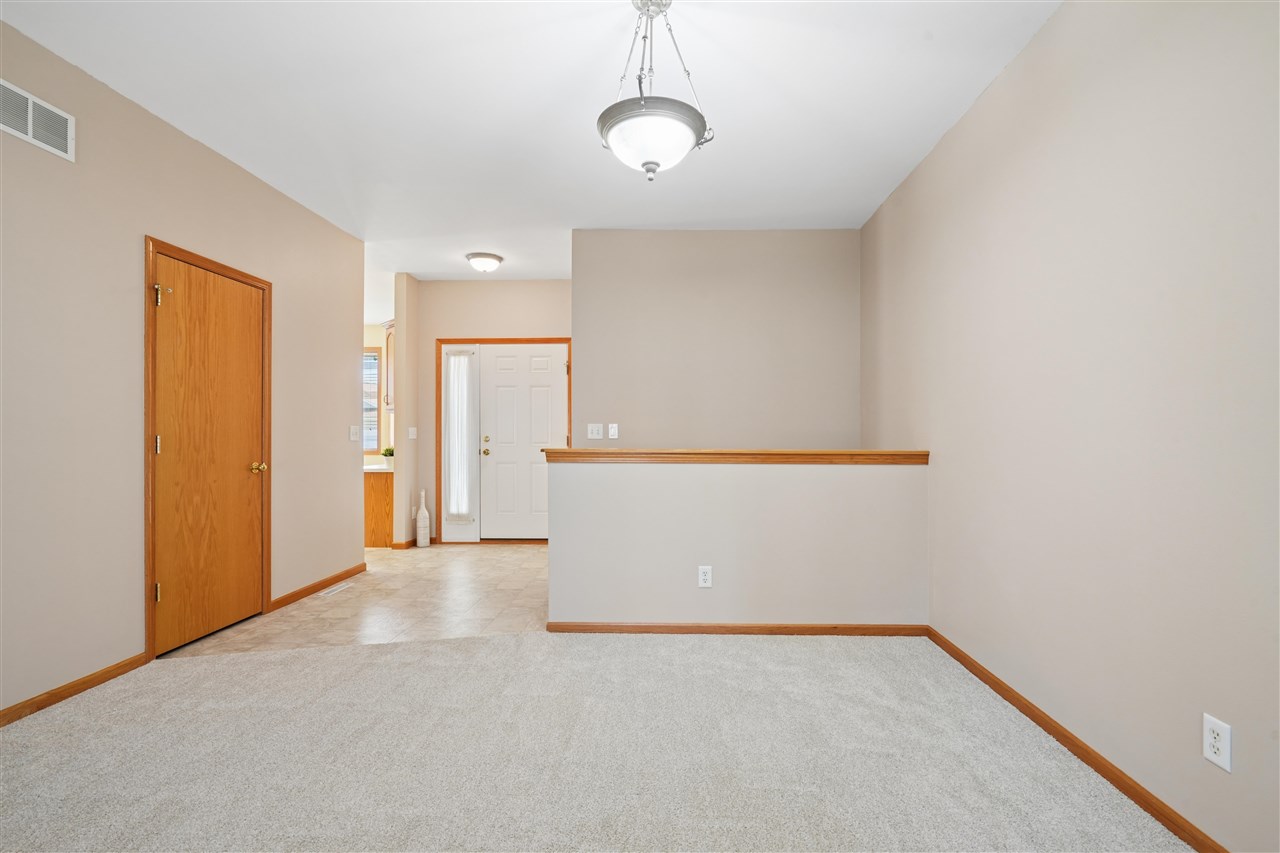 808 Winterberry Place NE Cedar Rapids IA 52402