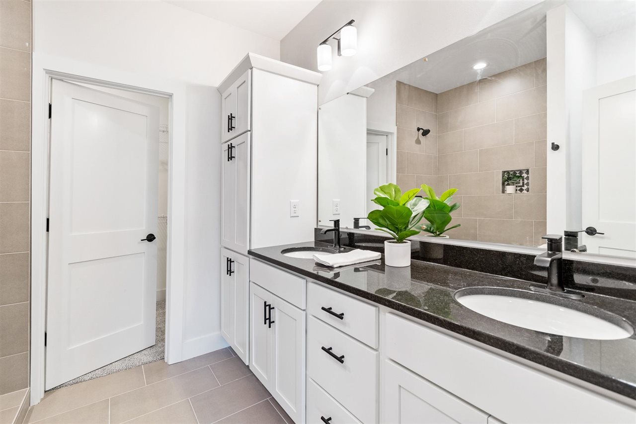 2882 Crimson Lane #C Coralville IA 52241