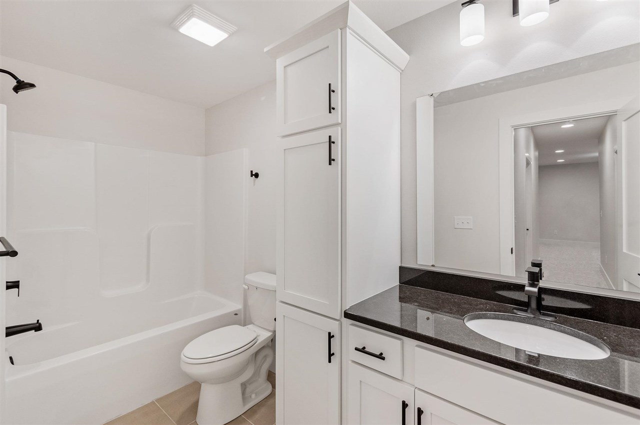 2882 Crimson Lane #C Coralville IA 52241