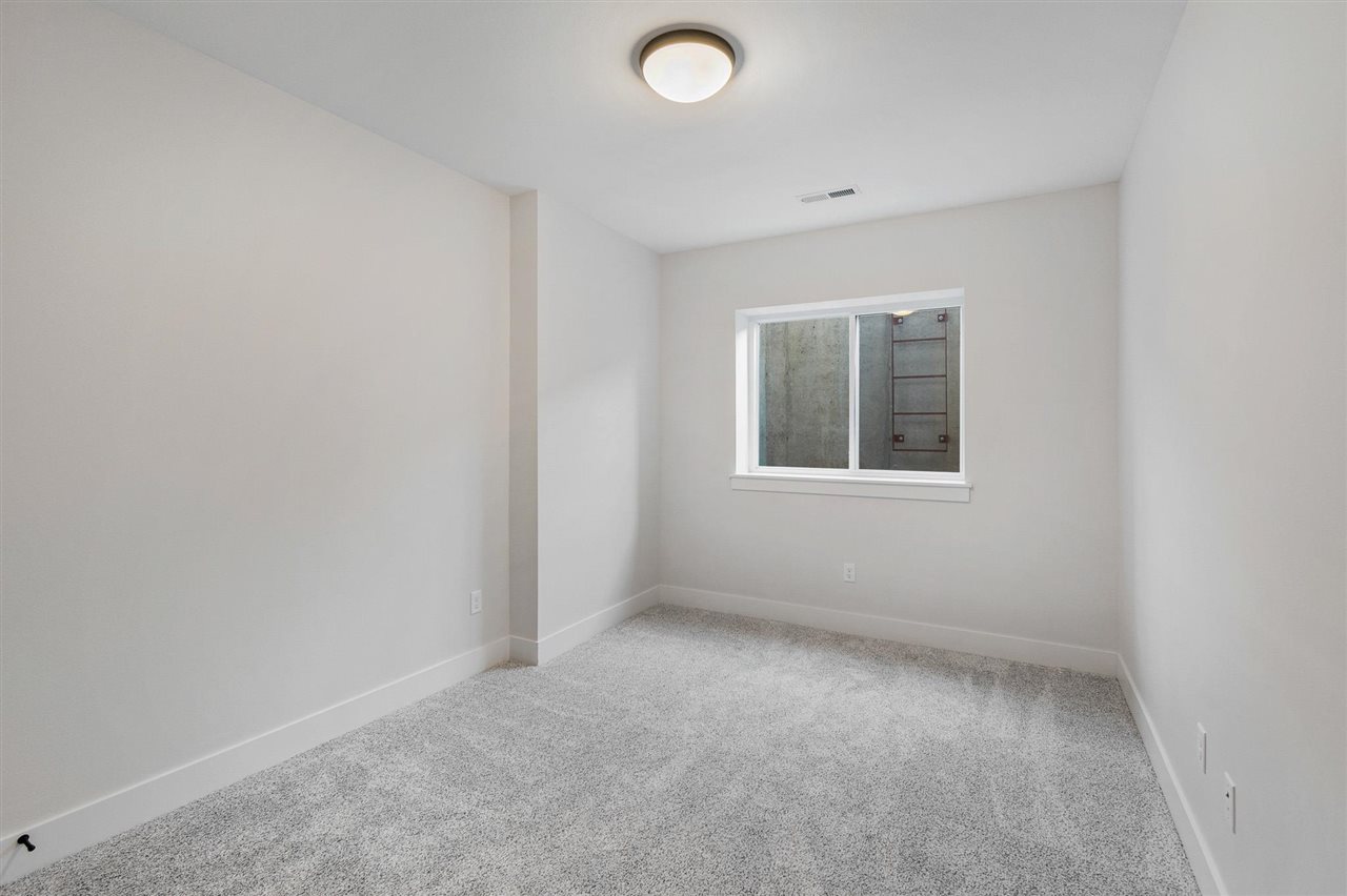 2882 Crimson Lane #C Coralville IA 52241