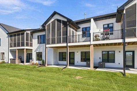 2882 Crimson Lane #C Coralville IA 52241
