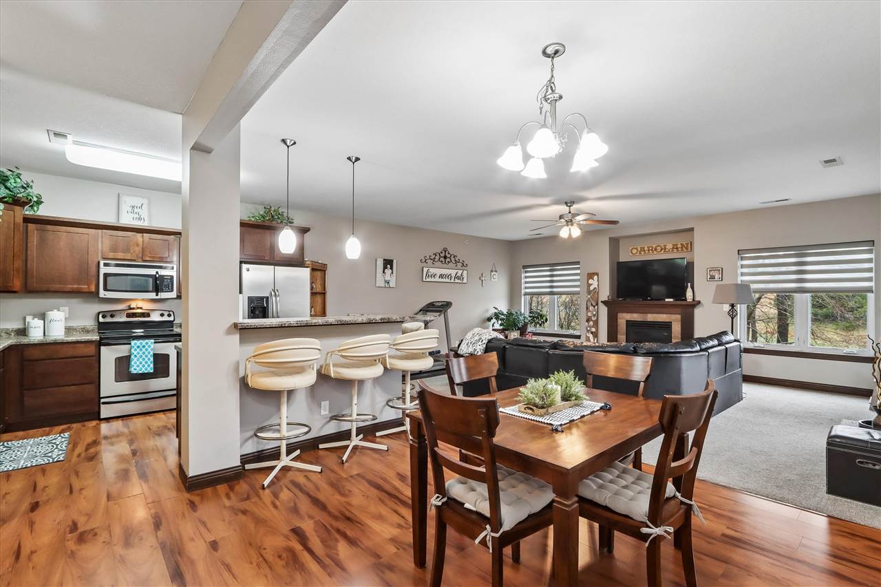 1092 Walnut Avenue Riverside IA 52327