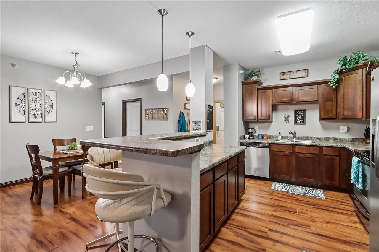 1092 Walnut Avenue Riverside IA 52327