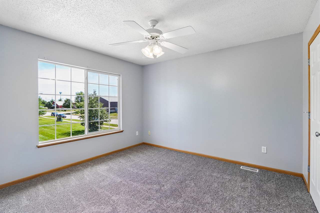 1405 Hayden Lane North Liberty IA 52317