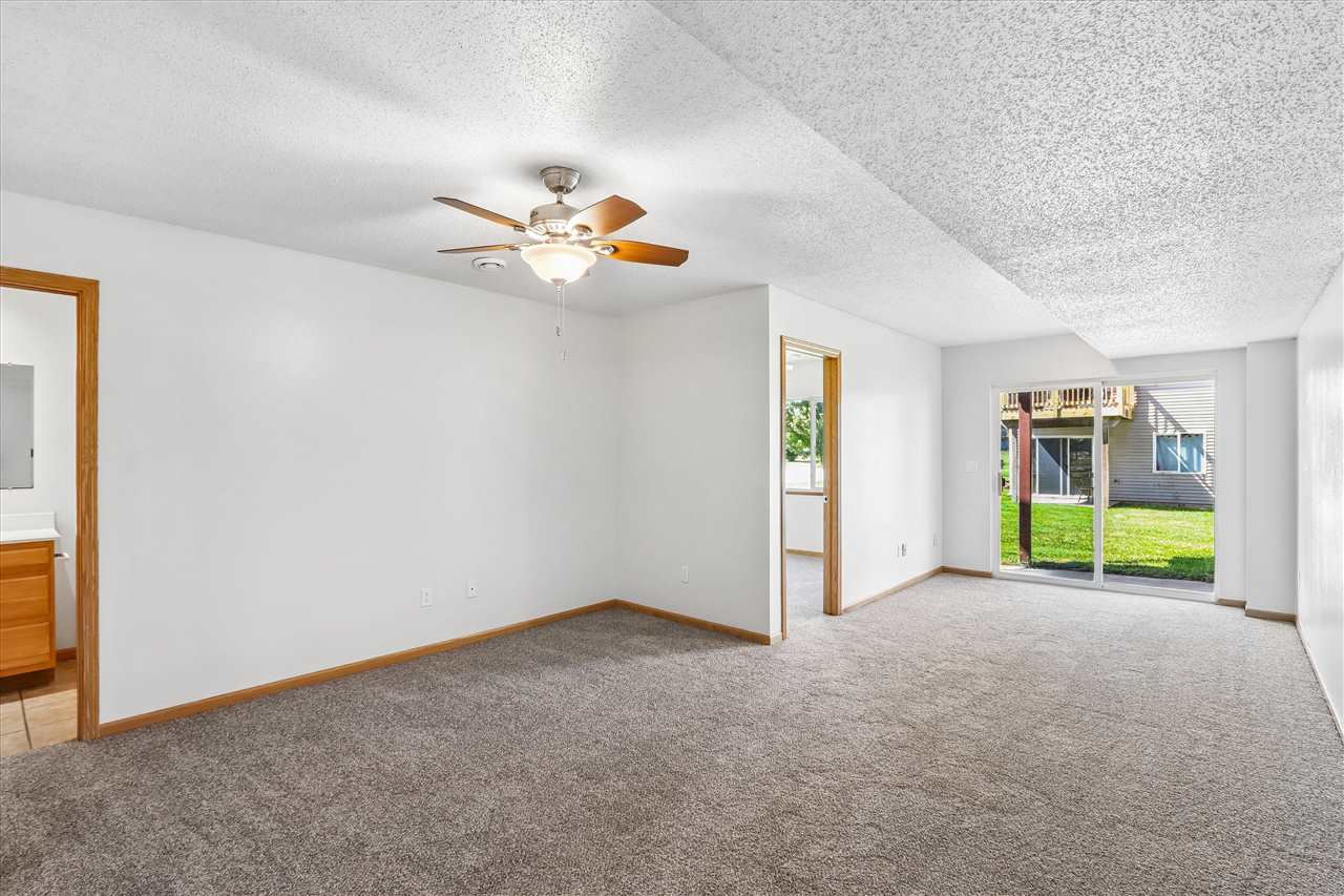 1405 Hayden Lane North Liberty IA 52317