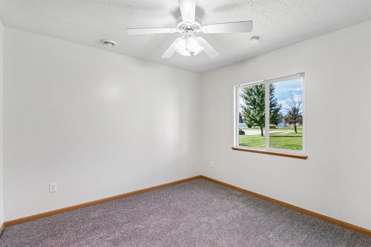 1405 Hayden Lane North Liberty IA 52317