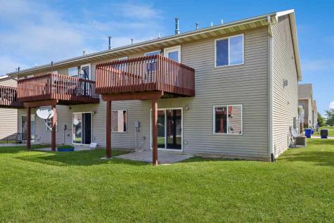 1405 Hayden Lane North Liberty IA 52317