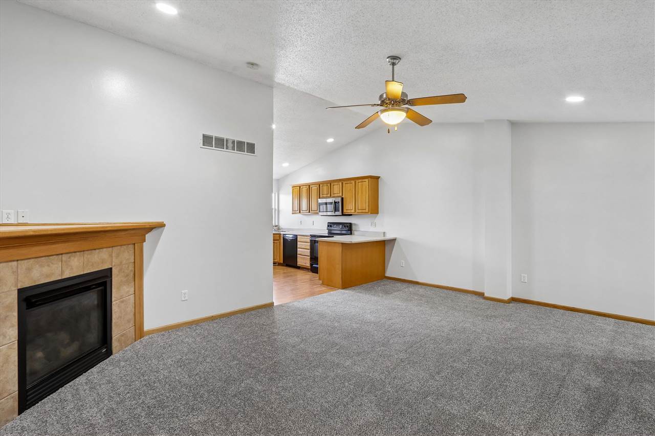 1405 Hayden Lane North Liberty IA 52317