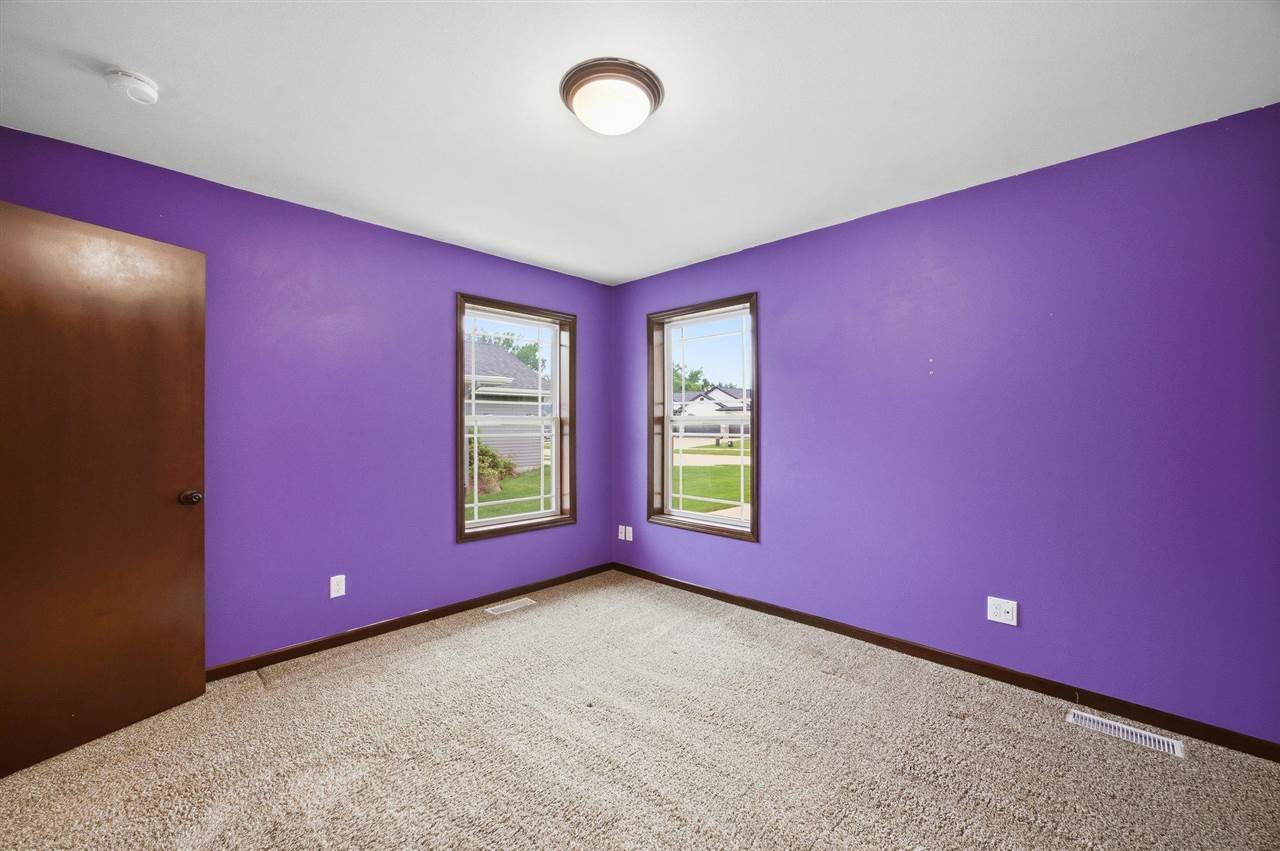2403 Snapdragon Circle SW Cedar Rapids IA 52404