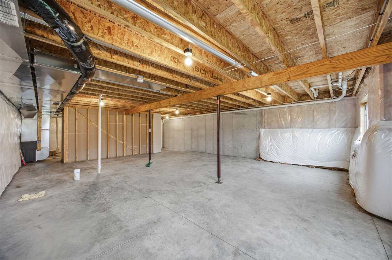 2403 Snapdragon Circle SW Cedar Rapids IA 52404