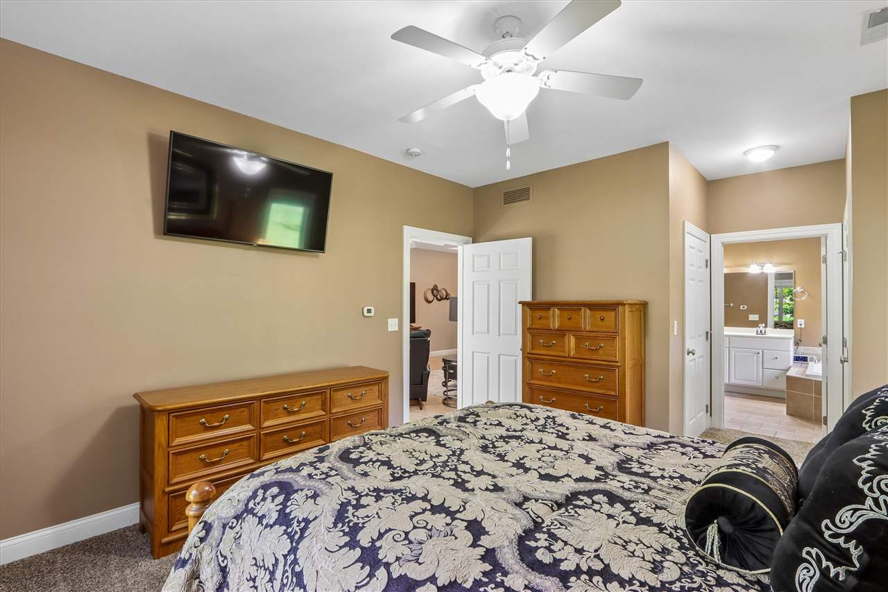 28 Trevose Place Iowa City IA 52245