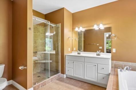 28 Trevose Place Iowa City IA 52245