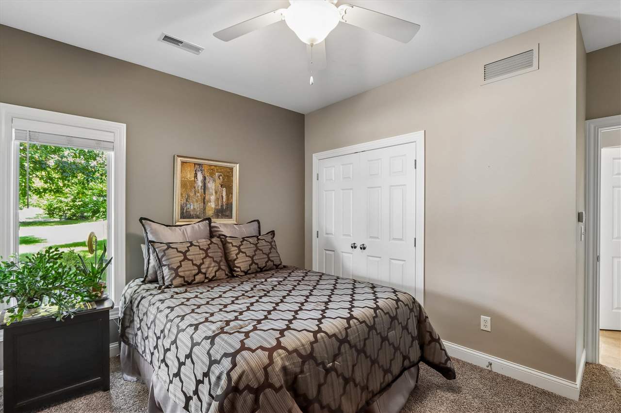 28 Trevose Place Iowa City IA 52245