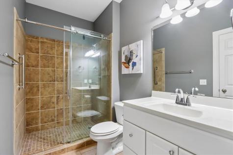 28 Trevose Place Iowa City IA 52245