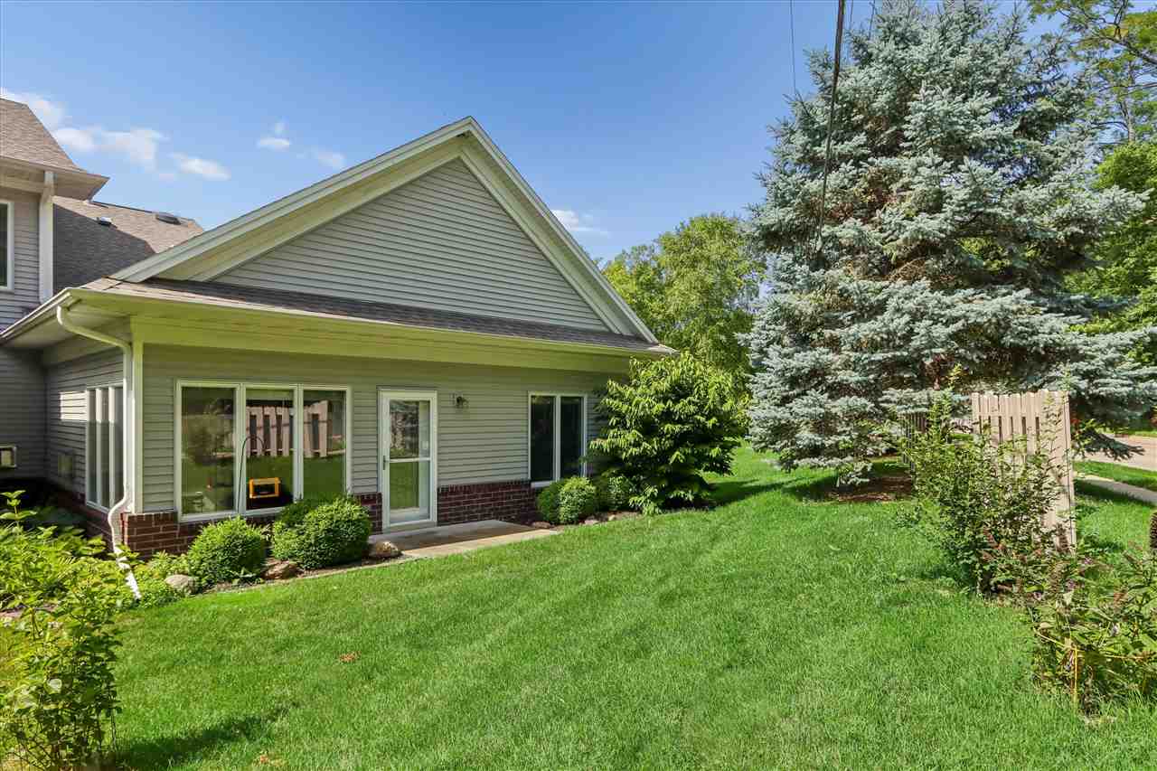 28 Trevose Place Iowa City IA 52245