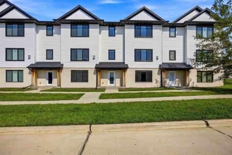 286 Kenneth Drive Iowa City IA 52245