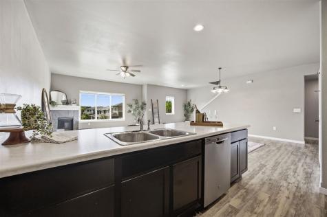 286 Kenneth Drive Iowa City IA 52245