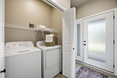 286 Kenneth Drive Iowa City IA 52245