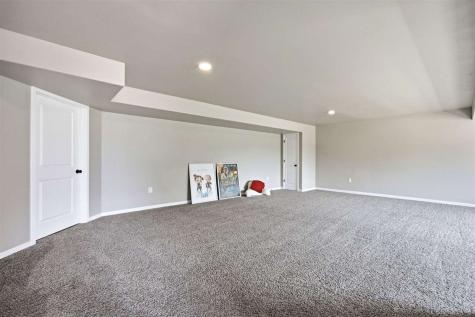 286 Kenneth Drive Iowa City IA 52245