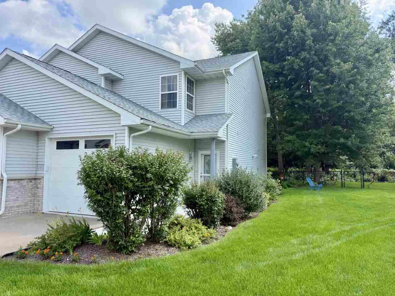 88 Thistle Court Iowa City IA 52240