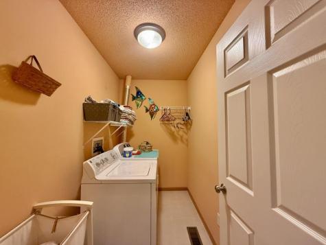 88 Thistle Court Iowa City IA 52240