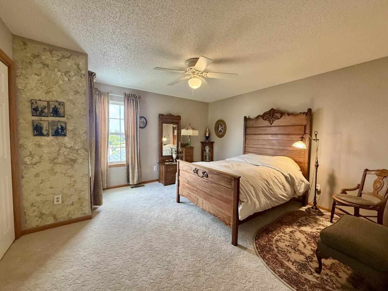 88 Thistle Court Iowa City IA 52240