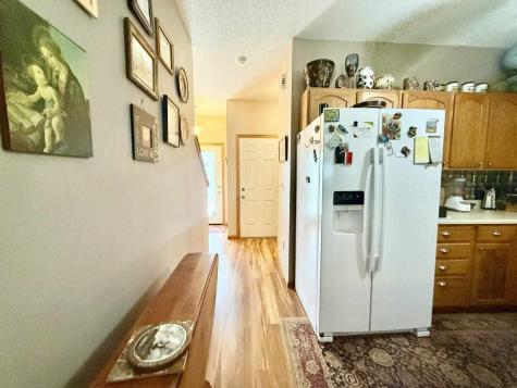 88 Thistle Court Iowa City IA 52240