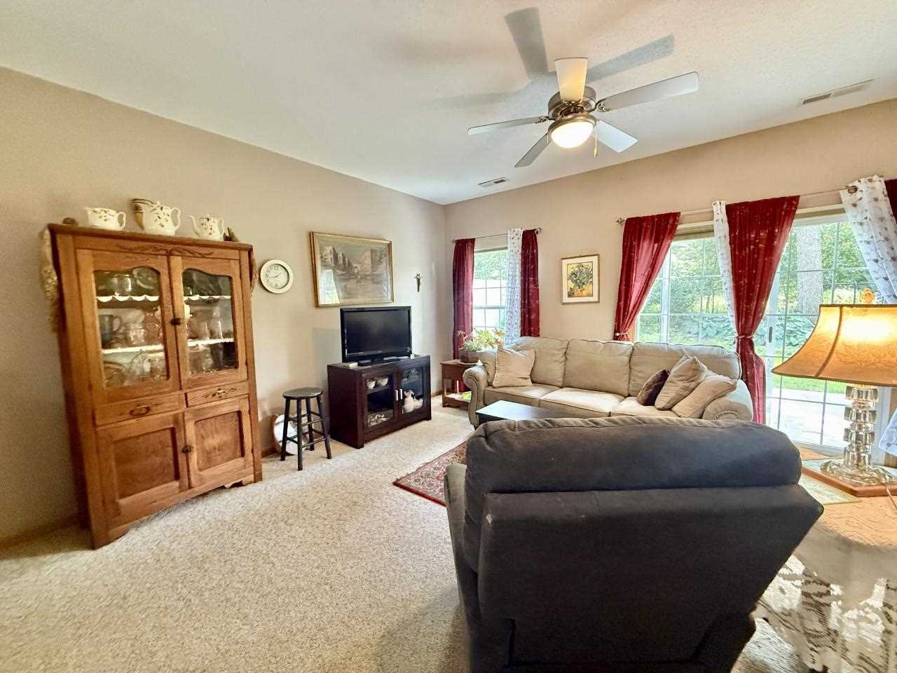 88 Thistle Court Iowa City IA 52240