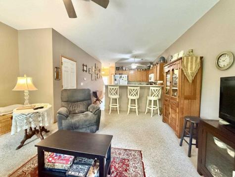 88 Thistle Court Iowa City IA 52240