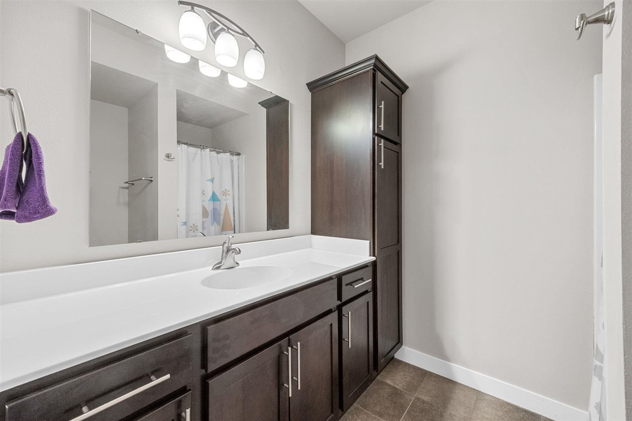 482 Charlotte Lane Iowa City IA 52245