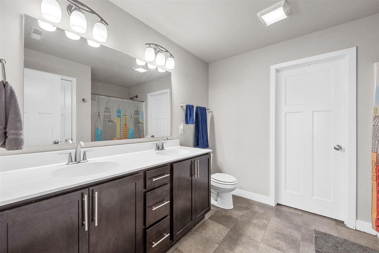 482 Charlotte Lane Iowa City IA 52245