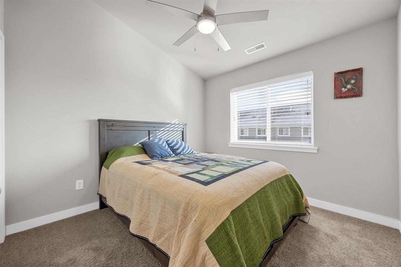 482 Charlotte Lane Iowa City IA 52245