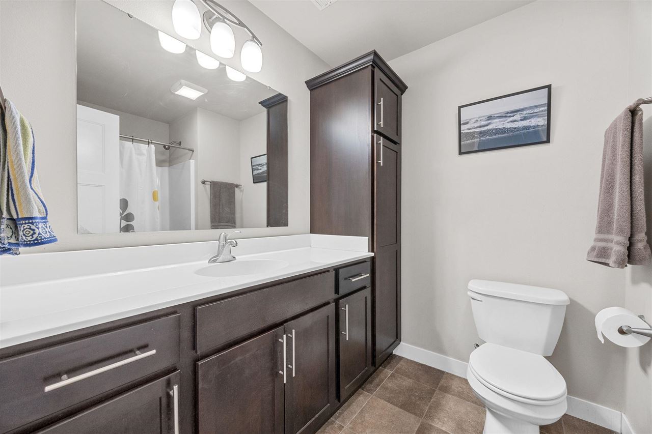 482 Charlotte Lane Iowa City IA 52245