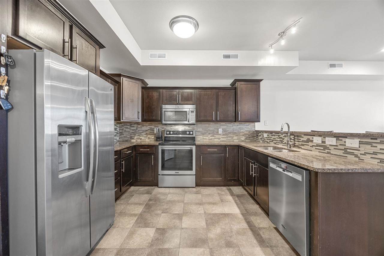 482 Charlotte Lane Iowa City IA 52245