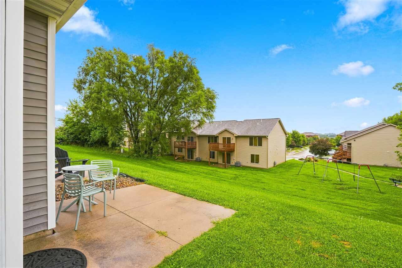 531 E Goldfinch Tiffin IA 52340
