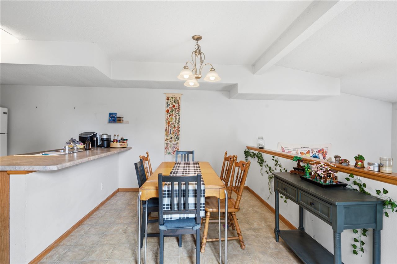 531 E Goldfinch Tiffin IA 52340