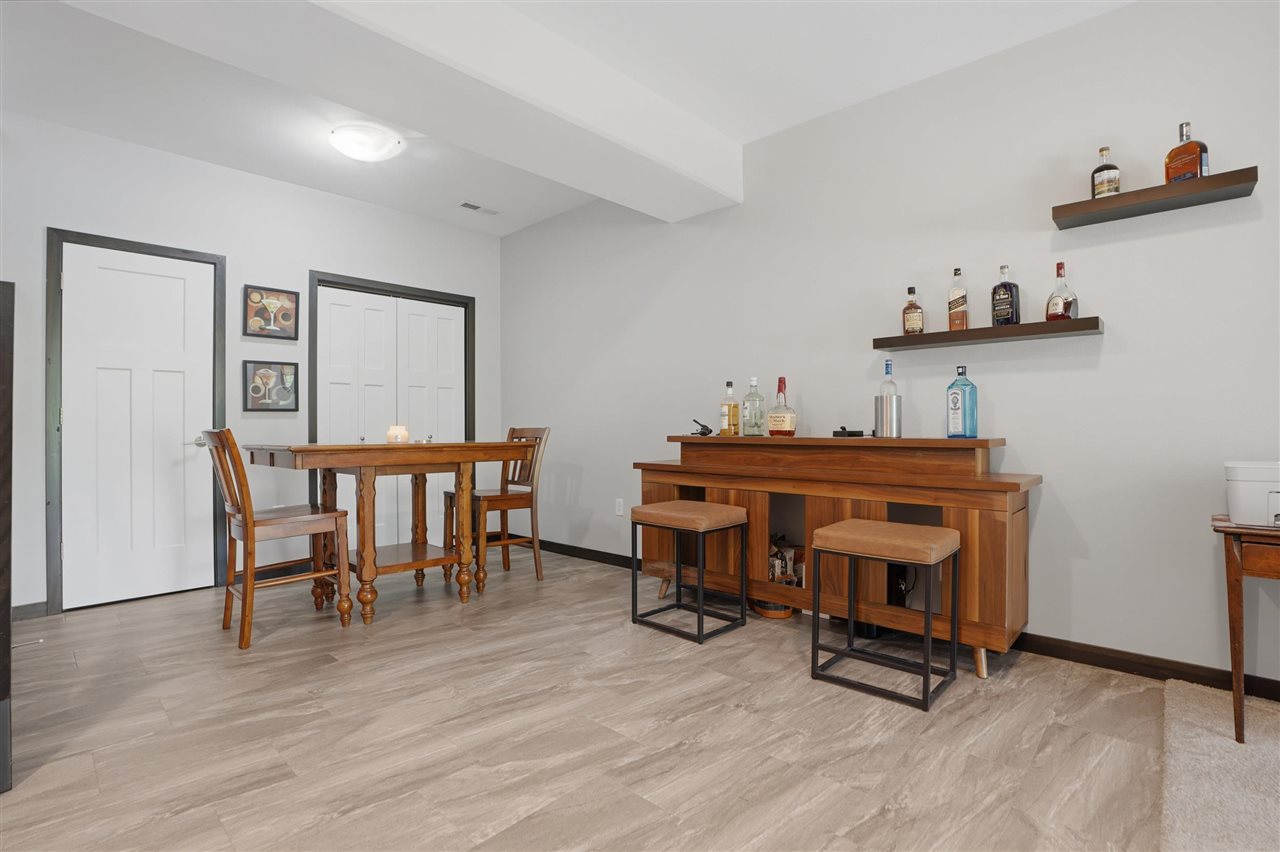 8 Holiday Ridge Lane Coralville IA 52241