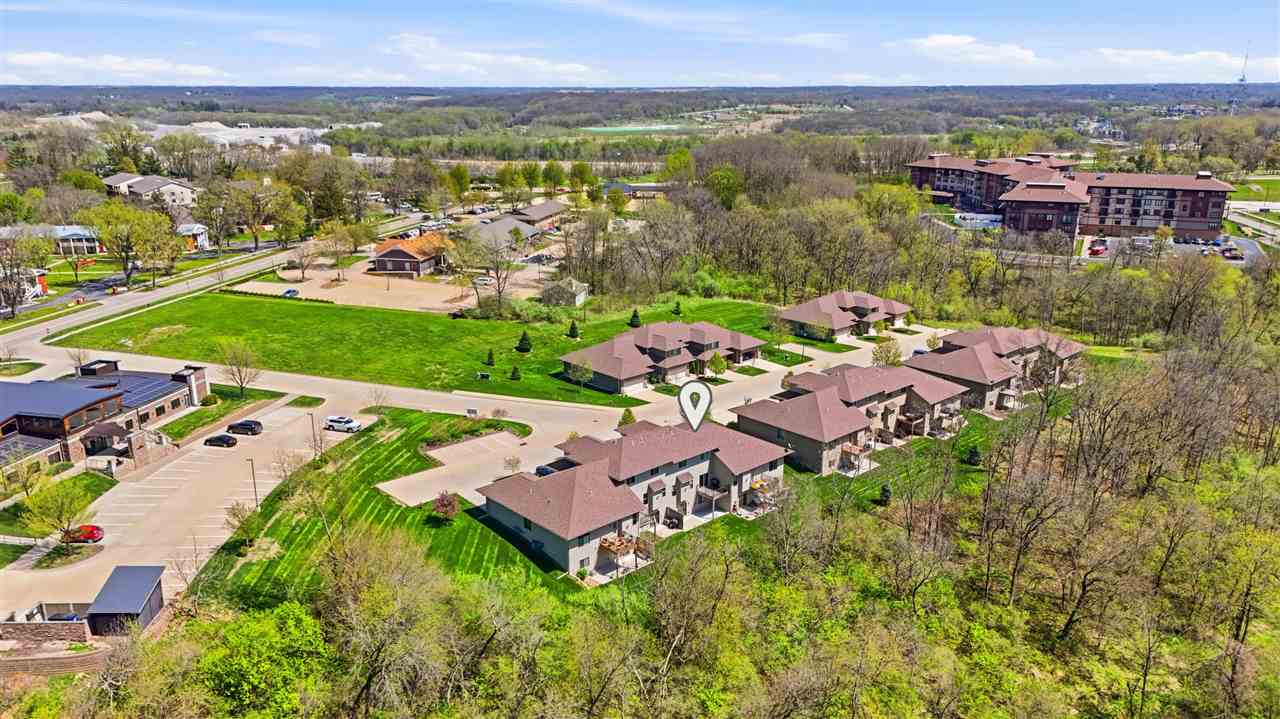 8 Holiday Ridge Lane Coralville IA 52241