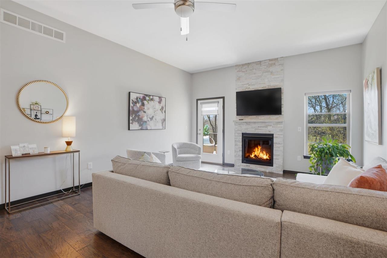 8 Holiday Ridge Lane Coralville IA 52241