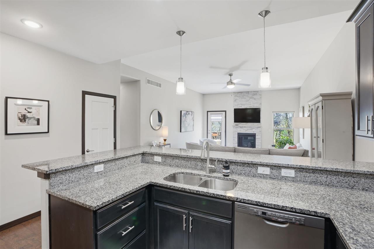 8 Holiday Ridge Lane Coralville IA 52241