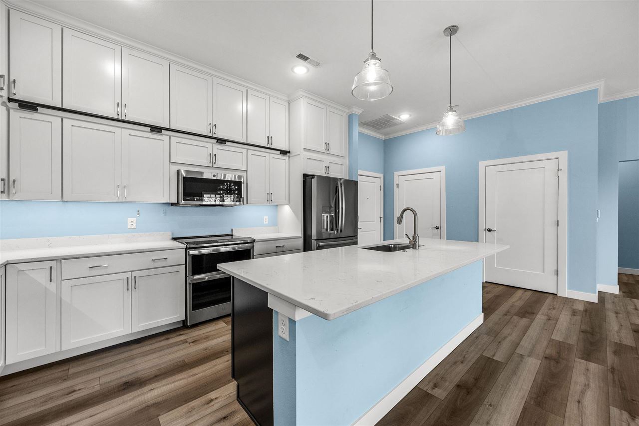 1920 Country Club Drive Coralville IA 52241