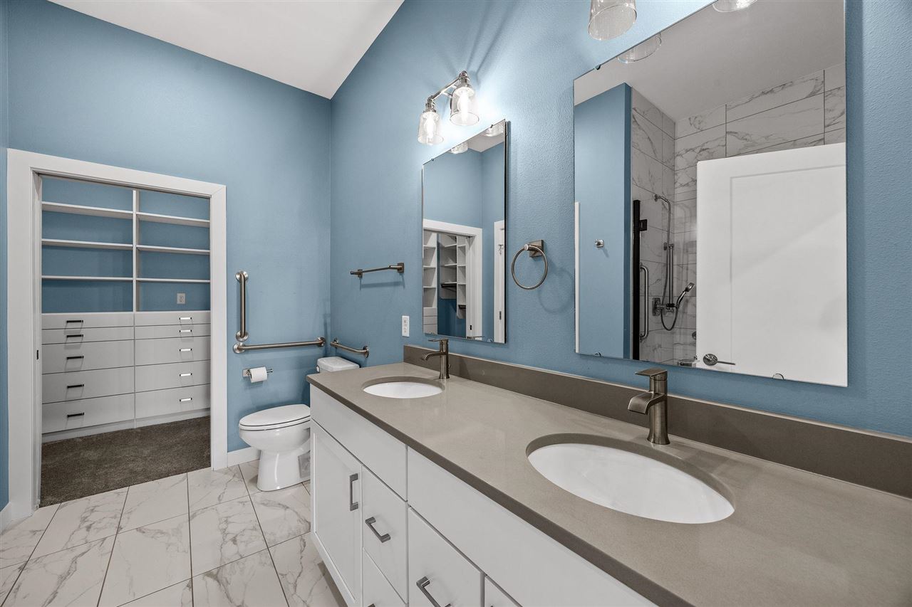 1920 Country Club Drive Coralville IA 52241
