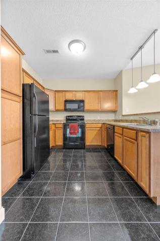 600 Grandview Court Iowa City IA 52246