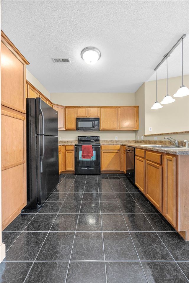 600 Grandview Court Iowa City IA 52246