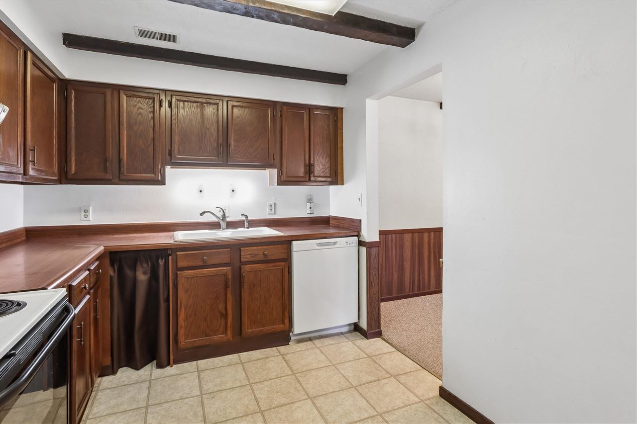 1512 1st Avenue Coralville IA 52241
