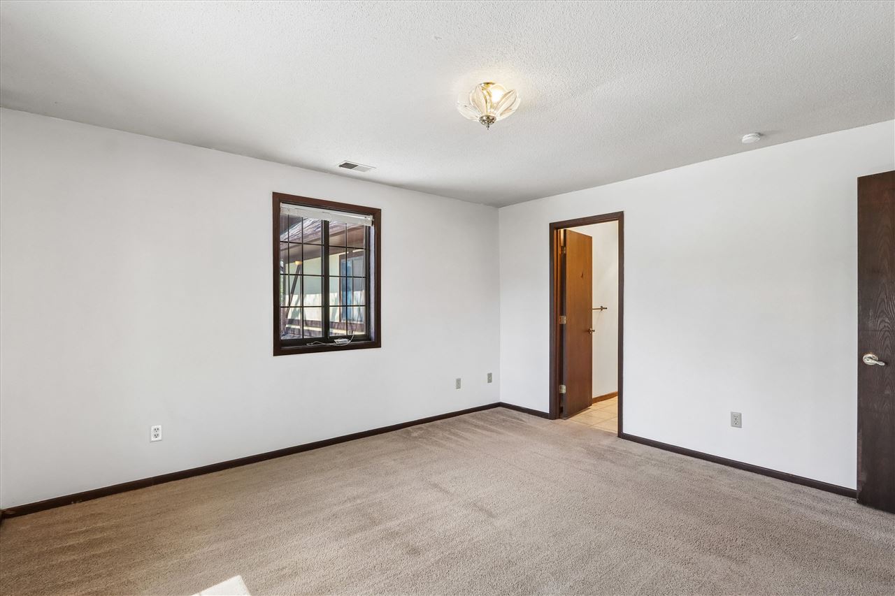1512 1st Avenue Coralville IA 52241