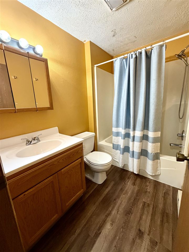 806 Benton Drive #13 Iowa City IA 52246